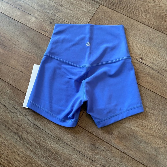 Lululemon Align High Rise Short 4” - Picture 4 of 6